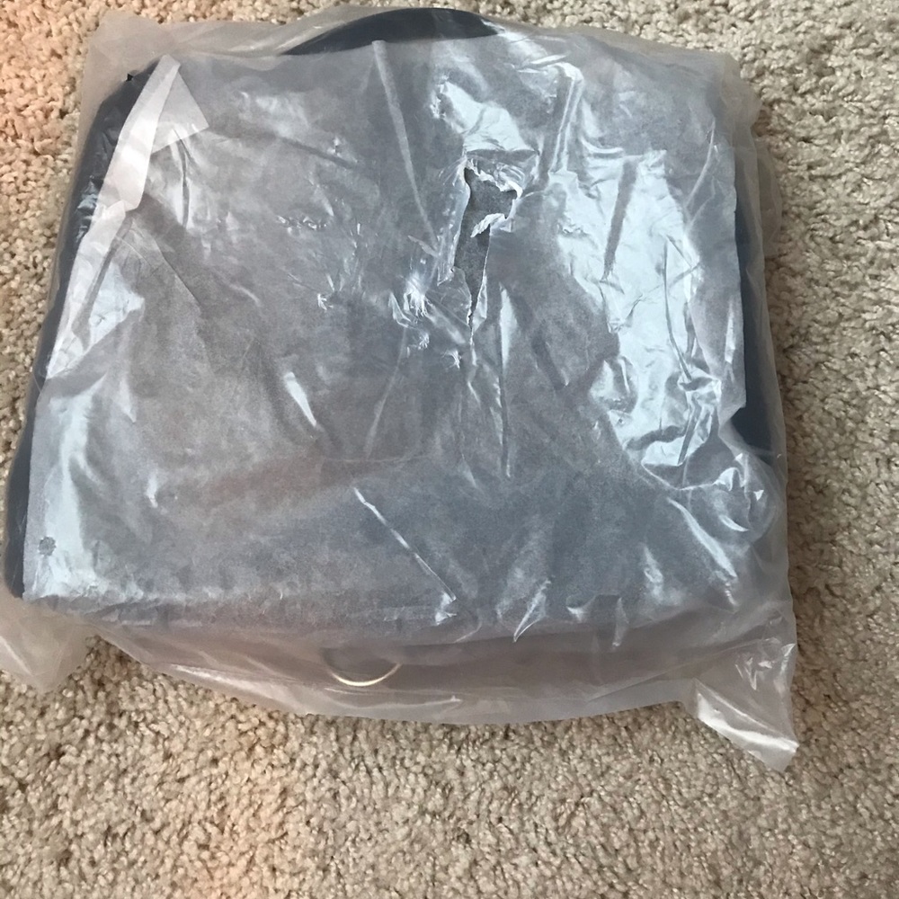 TOILETRY BAG - Picture 5 of 5
